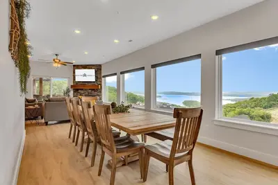 Image de Private Hot Tub-Lake View-Free Fun Worth $400 Daily-Community Indoor Pool