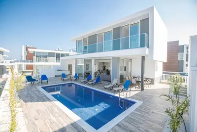 Image de Rent Your Dream Protaras Holiday Villa and Look Forward to Relaxing Beside Your Private Pool