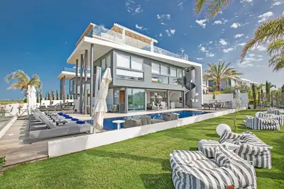 Image de Your Dream Holiday Villa with Private Pool in Protaras most Exclusive Neighbourhood