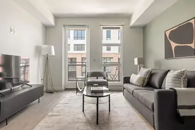 Image de Classic Emeryville 1br w/ Pool, Gym & W/D, walk to Safeway, by Blueground