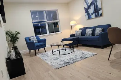 Image de Cozy 2-Bed\/2-Bath w\/free Parking on premise