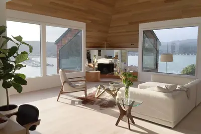 Image de San Francisco Marin Waterfront Architectural Stunner