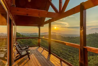 Image de Fun Mountain Retreat w/ Hot Tub, Views, Game Room & Free Attraction Ticket