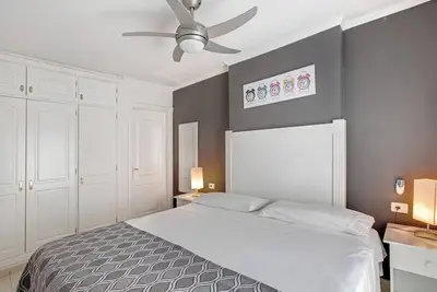 Image de Maison de vacances \"Casa Fañabé Precioso adosado\" avec vue sur mer, Wi-Fi, balcon et terrasse.