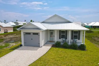 Image de \"Stella Maris\", New Coastal Home W/Option To Rent Onsite Golf Cart.
