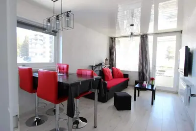 Image de À 20m des pistes de ski, 3ème étage, terrasse, balcon, télévision, casier à ski, 29m², Chamrousse