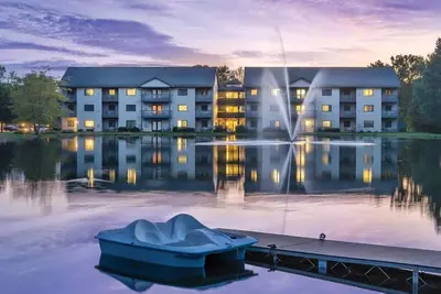 Image de Cozy Retreat: 2br King Suite @ Wyndham Tamarack