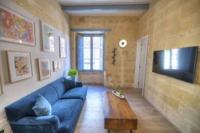 Image de Beautifully furnished flat in the city center Jbal1-1