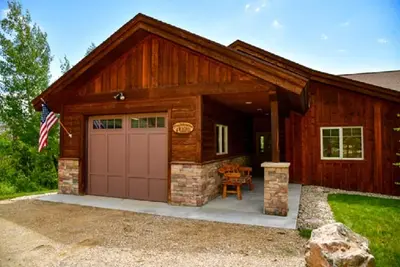 Image de Beautiful ranch home in Grand Lake. Cozy, clean, with great mountain/lake views.