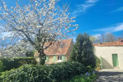 Image de Aux Portes du Château - Cottage intimiste à l'abri des regards