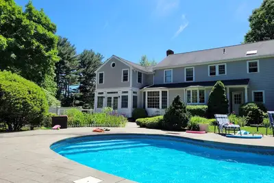 Image de Connecticut Estate - Now available July 9-23rd 2023