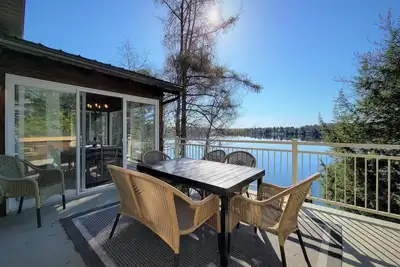 Image de Cozy retreat in Orford on beautiful Bowker lake