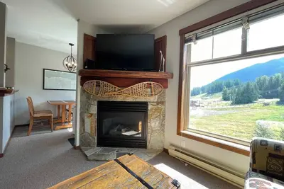 Image de Ski In/Out | Cozy 1 Bedroom right at the Resort