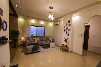 Image de Bright, Newly Furnished, And Fully Equipped 3br *dynamic location*