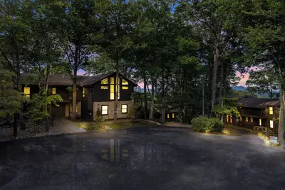 Image de Smoky Vista Resort, Hot Tub, $1089 Free tickets each paid day, Dollywood and More