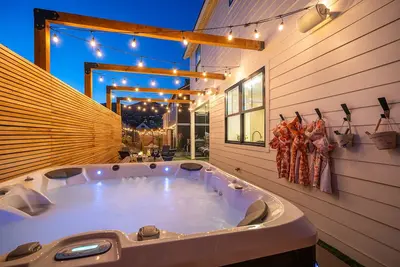 Image de Welcome to Coco Chelan at The Lookout at Lake Chelan