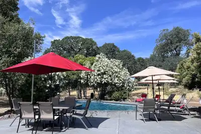 Image de One-of-a-Kind, peaceful, secluded & close to town