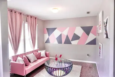 Image de Beautiful Home Near Unc & More. . Wi-Fi. 2 lofts!