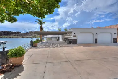 Image de Luxury River Front House - Moovalya Keys