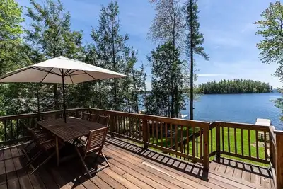 Image de Serenity - Stunning Sebago Lake scenery
