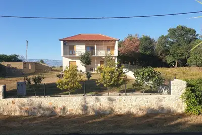 Image de Impeccable 2-Bed House in Privlaka, Croatia