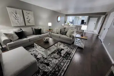 Image de Wow! Walk in with indoor pool and hot tub in the heart of Branson!