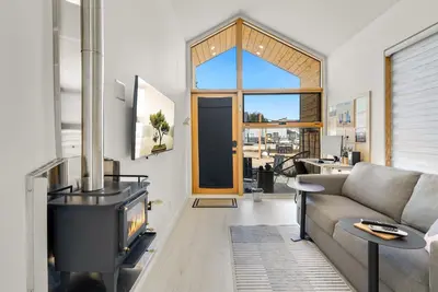 Image de Tiny Meets Luxury-Tiny Home #4