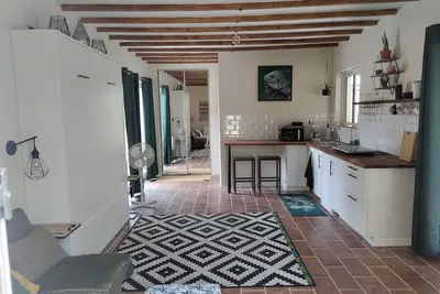 Image de Chez Chapelle in the heart of the Gascony with pool & hottub - pets welcome!