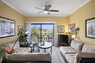 Image de Cozy Desert Getaway*Inviting Pool*Smart Tv*Gym