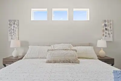 Image de 2min>Ridgevue*1800ft²*King*FirePlace*600Mbps