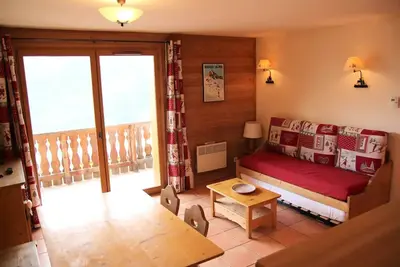 Image de Appartement avec une chambre pour 6 personnes, style montagne