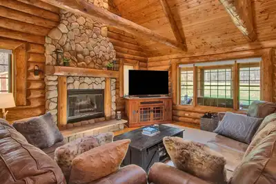Image de 3 min → 5 Golf Courses ★ Fire Pit ★ Bbq ★ Smart Tv