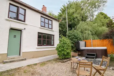 Image de Fisherman'S Cottage, pet friendly, with hot tub in Llandysul