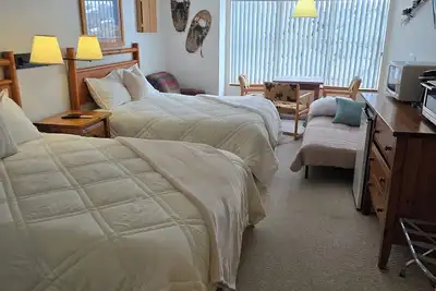 Image de Apex Inn 223 sleeps 5. Ski in/Ski out. Steps to Apex Resort Village