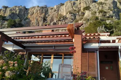 Casa Tina. Panoramic sea view. Beach 5 mins away