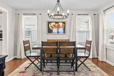 Image de Adorable Pet Friendly Waldo Bungalow