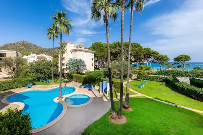 Image de Appartement \"Oros de Malasigeni\" avec vue sur les montagnes, piscine partagée et Wi-Fi.