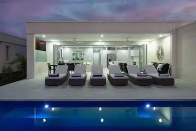 Image de Beautiful, Modern 3 Bedroom Villa with Sea Views - Westmoreland Hills
