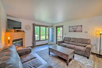 Image de Waterfront Crivitz Property w\/ Lake Access!