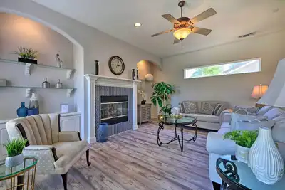 Image de Family-Friendly Modesto Home w/ Grill & Yard
