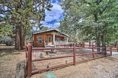 Image de 8 Mi to Big Bear Lake & Village: Sugarloaf Cabin!