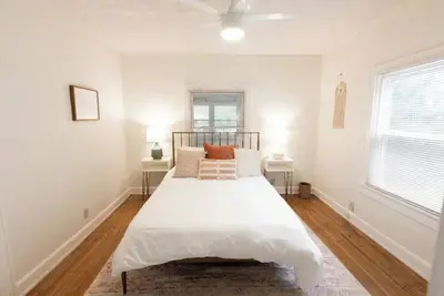Image de Your home when in Indy. 10 minutes to downtown