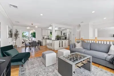 Image de New Beach Home near Stamford Downtown/Shippan