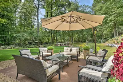 Image de Butterfly Creek Columbus Estate on 3 Acres!