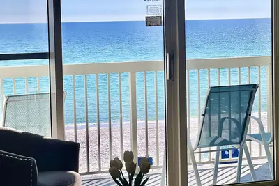 Image de 🌞Dreamy Beachfront From the elevator to the beach! Early-summer Promotions 🌞