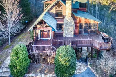 Image de Sonrise Retreat Beautiful 3 Bedroom 3 Bath plus a loft Sleeps 10. . . Book Now!