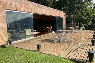 Image de Valle Escondido, Arquitectura Completamente Excepcional y única