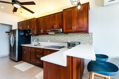 Image de Incredible beach condo with pool - A few minutes from flamingo beach