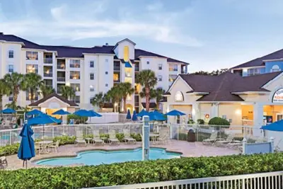 Image de Disney World 3 Bed 3 Bath 2 Kitchens Sleeps 8