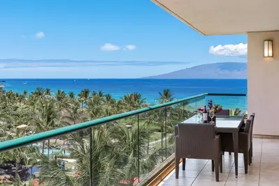 Maui Resort Rentals: Honua Kai – 5 Bedroom Sixth Floor Resort Residence, Over 3200 Combined Sq. Ft. , Stunning Premier Ocean Views